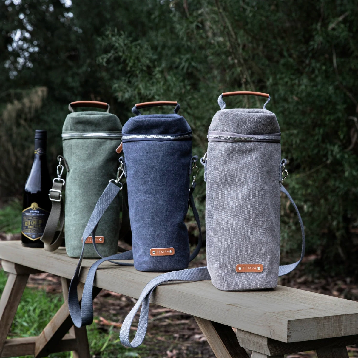 Kayce Navy Insulated Single Wine Bag