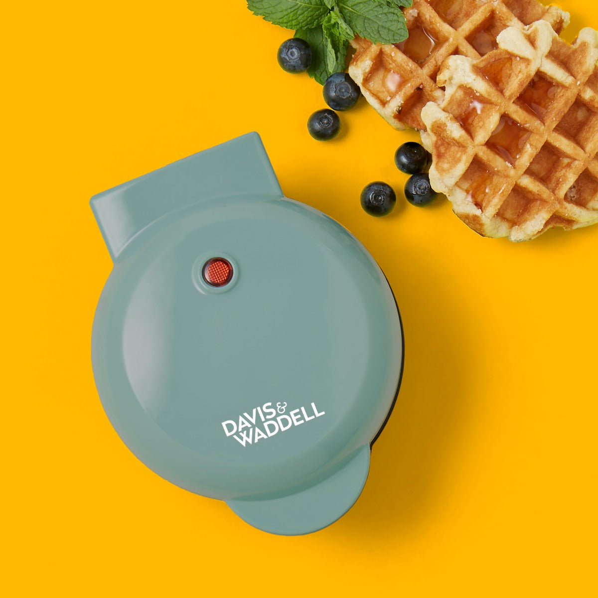 Electric Mini Waffle Maker Green 12.5x12.5cm
