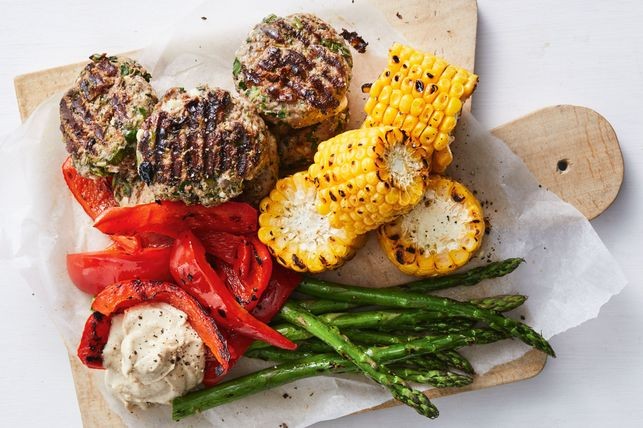 Feta & Mint Beef Patties w/ Grilled Veggies & Hummus