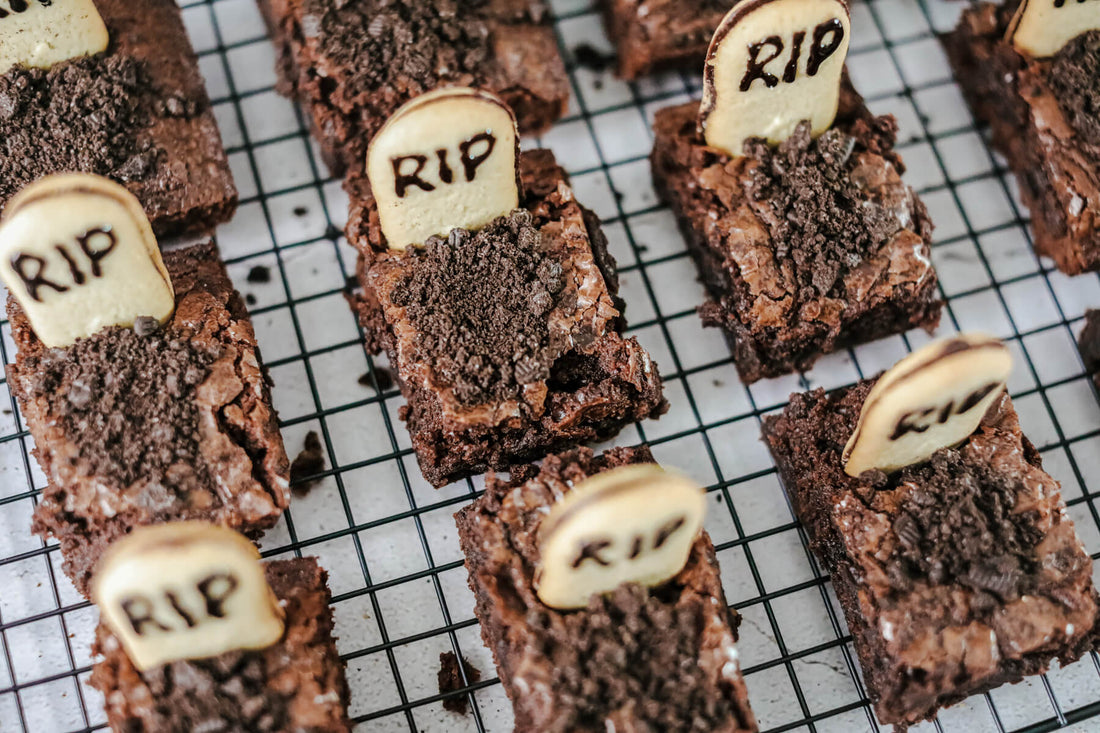 Graveyard halloween brownies