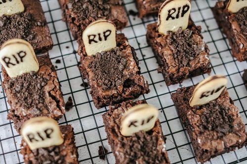 Graveyard halloween brownies