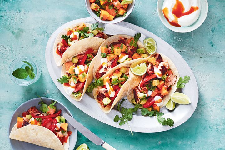 salmon tacos with salsa 