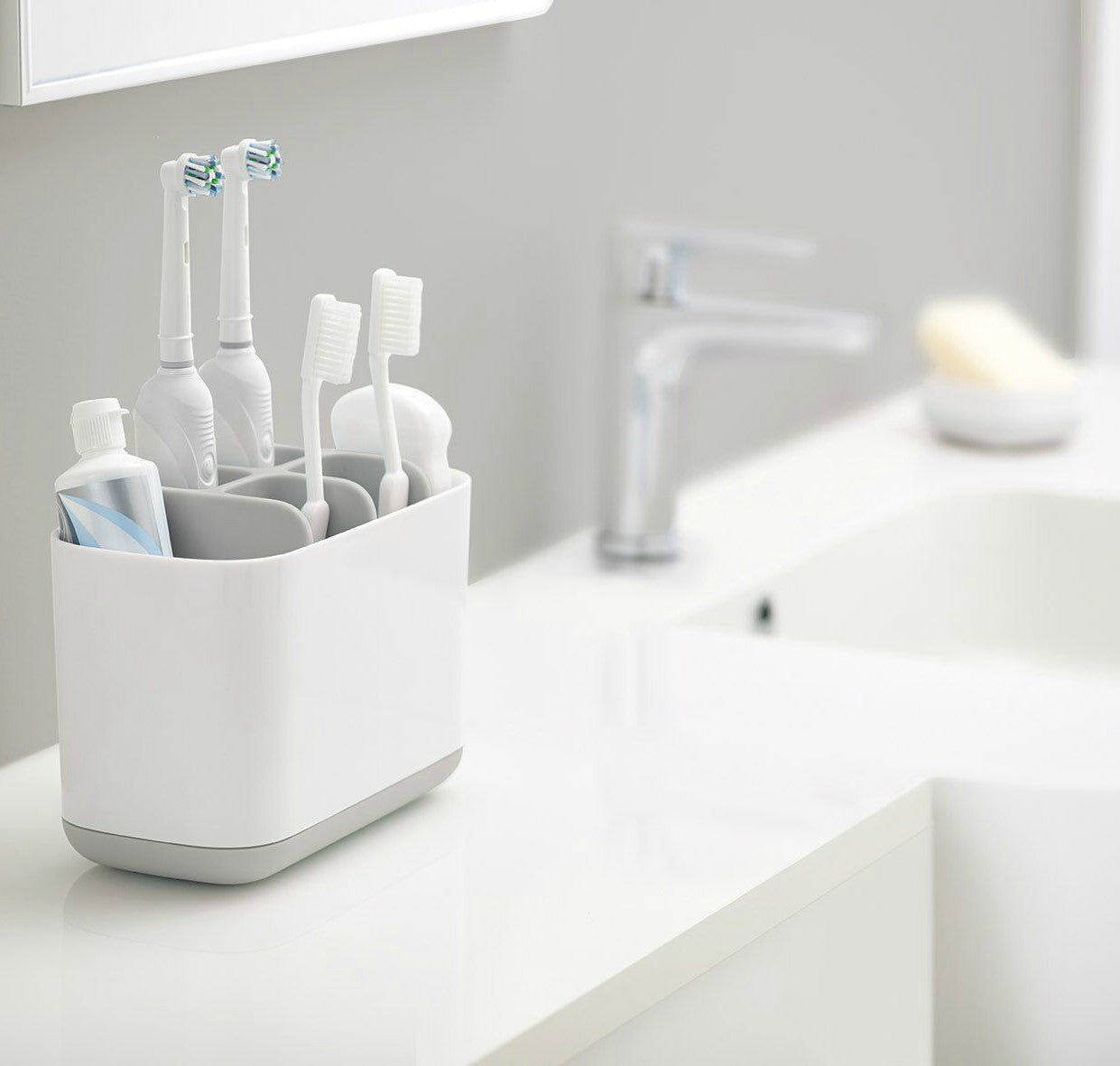Joseph Joseph Easy Store Toothbrush Caddy - Large 