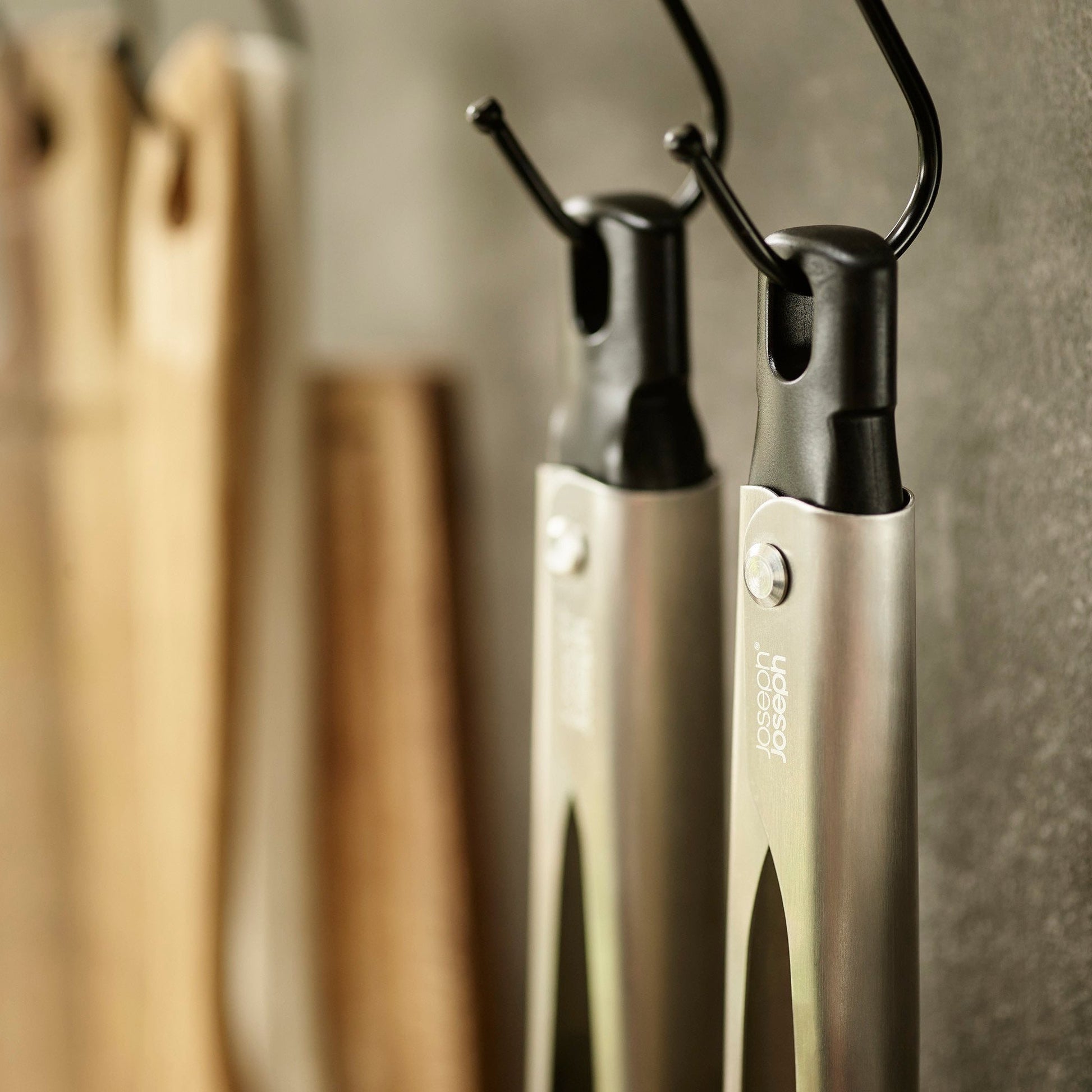 Elevate Fusion Precision Tongs