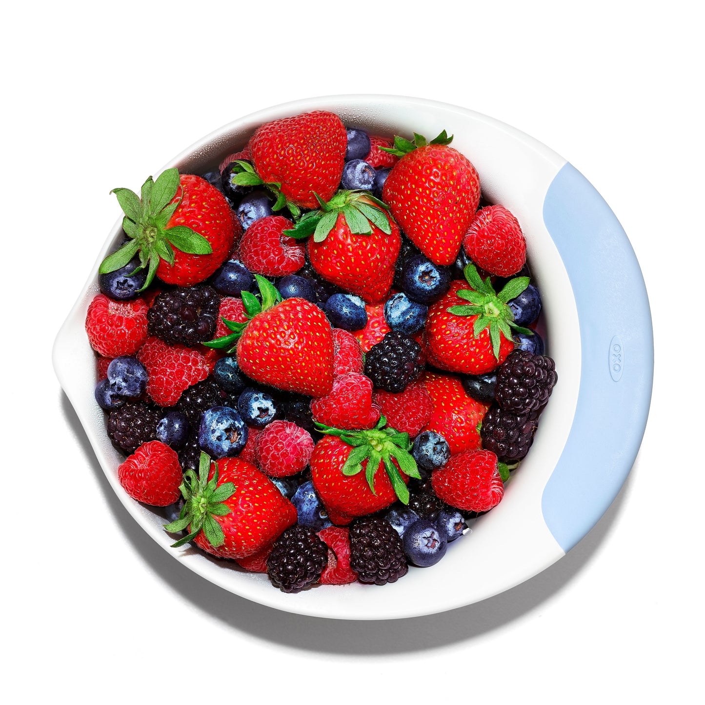 Oxo Good Grips 3pce Mixing Bowl | Medium blue bowl with berries