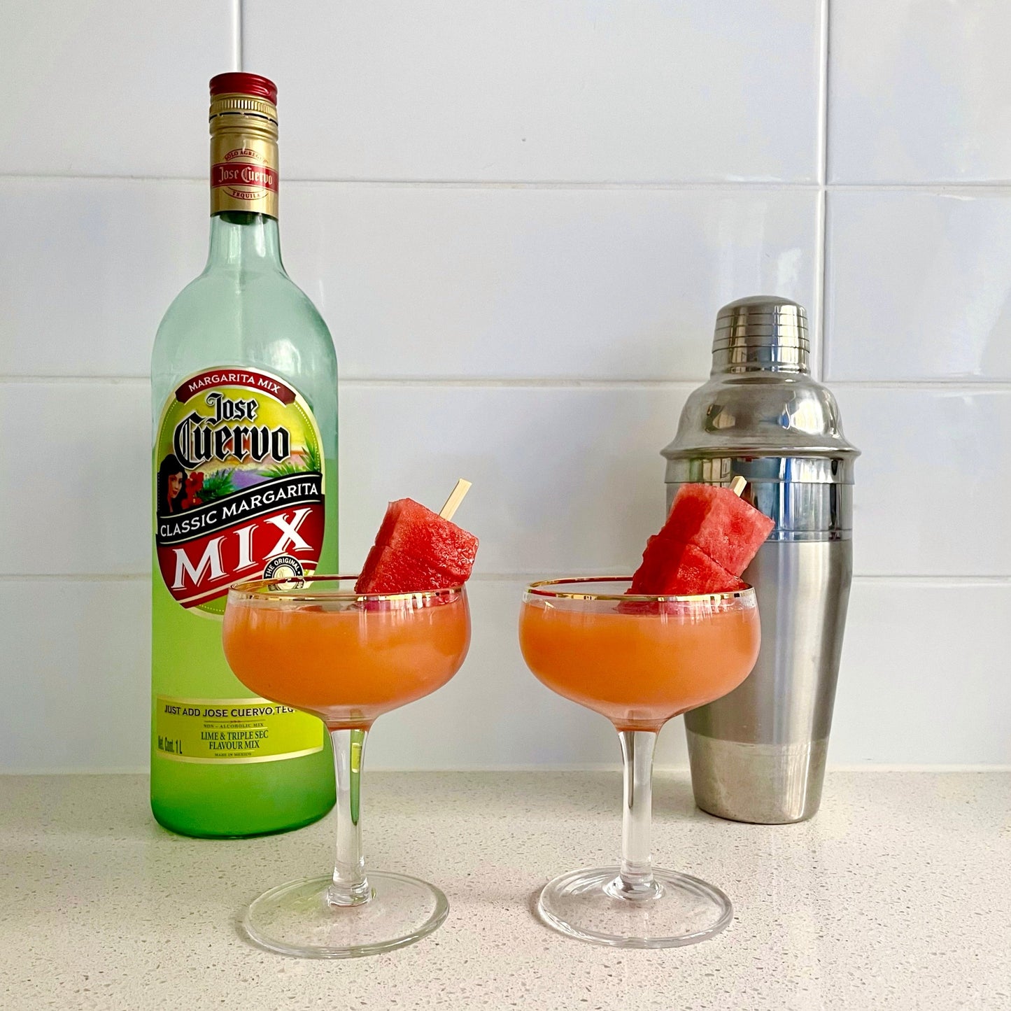 Avanti Art Deco Cocktail Shaker