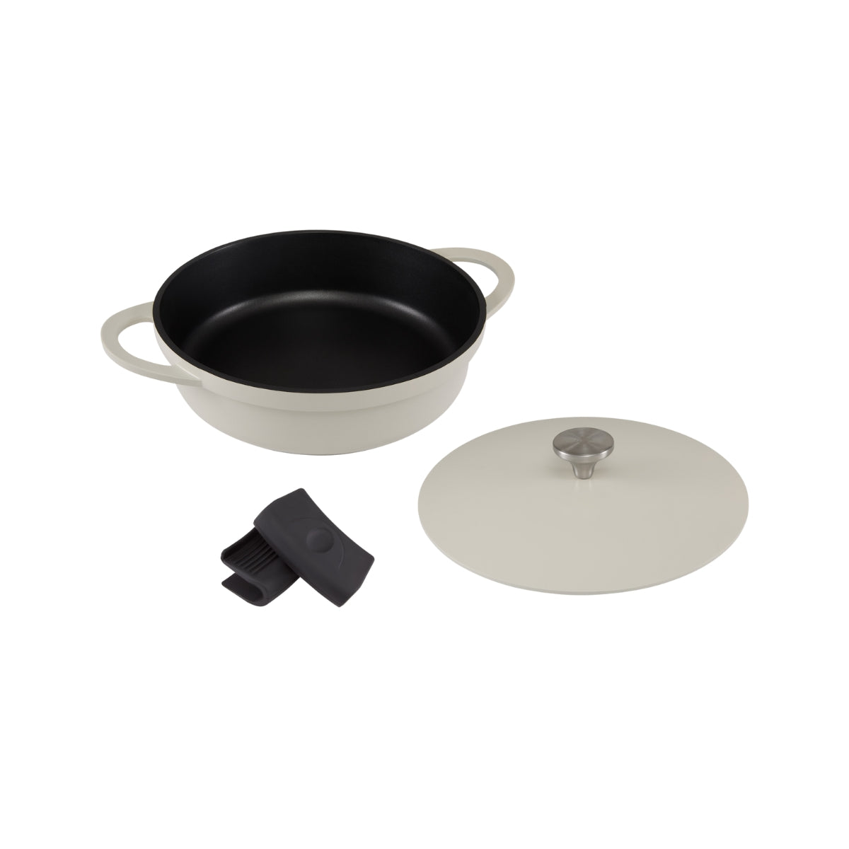 Maxwell & Williams Cast Lite Non-Stick Shallow Casserole 28cm / 4L Ecru Gift Boxed