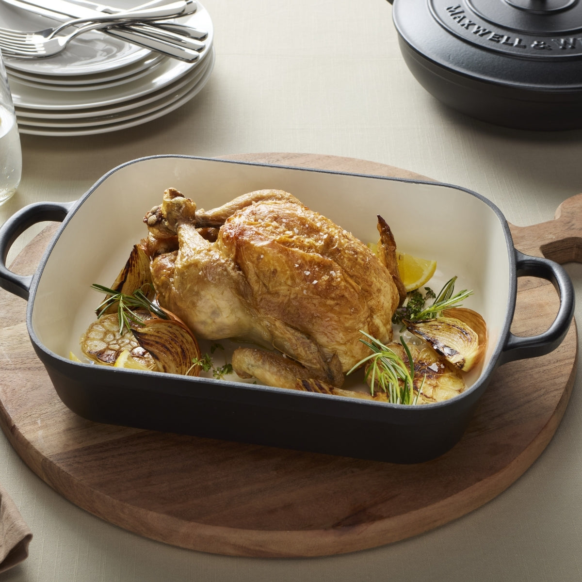 Maxwell & Williams Cast Iron Roaster Black 28x21cm / 3L Gift Boxed