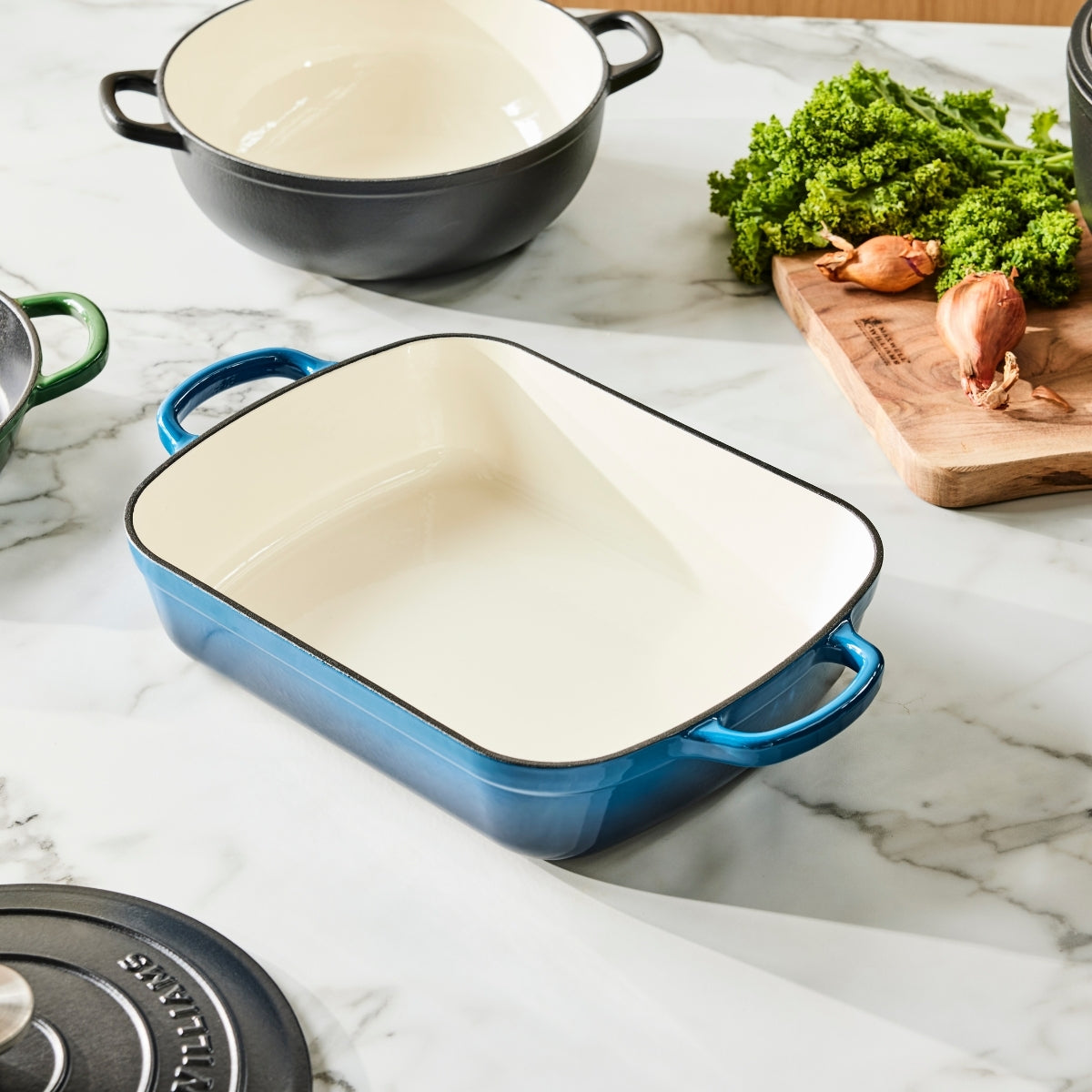 Maxwell & Williams Cast Iron Roaster Midnight Blue 33x25cm / 5L Gift Boxed